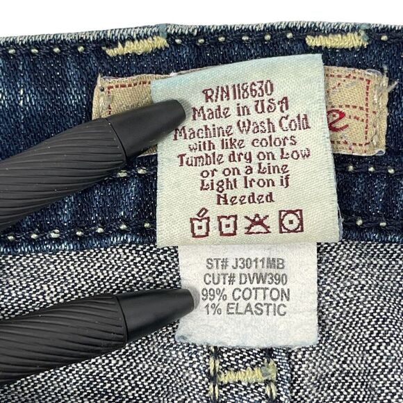 Denim of Virtue 30x33.5 Dark Wash Straight Leg‎ Women's Jeans - Picture 6 of 6